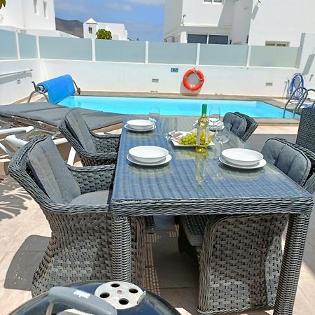 Villa Pousadoiro Playa Blanca  Exterior photo