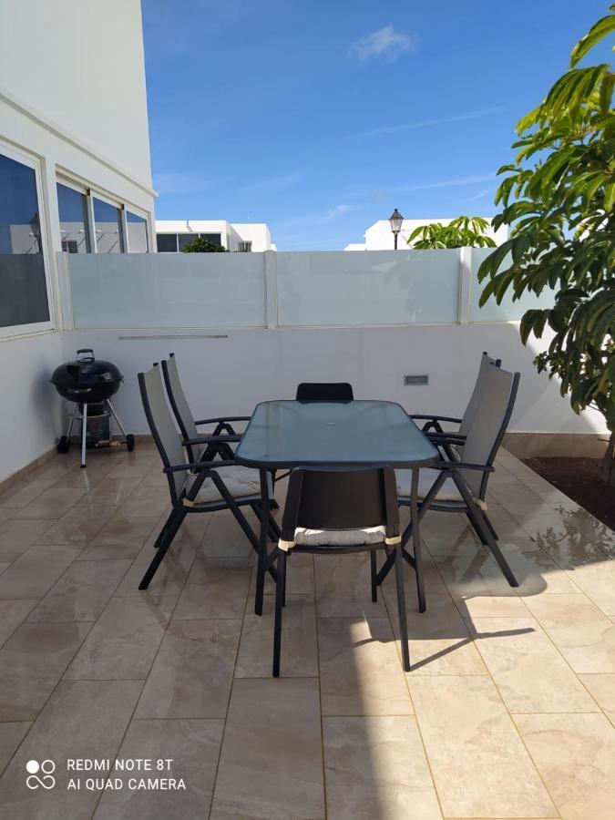 Villa Pousadoiro Playa Blanca  Exterior photo