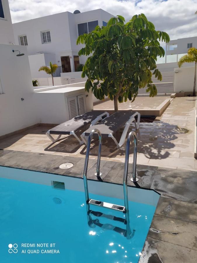 Villa Pousadoiro Playa Blanca  Exterior photo