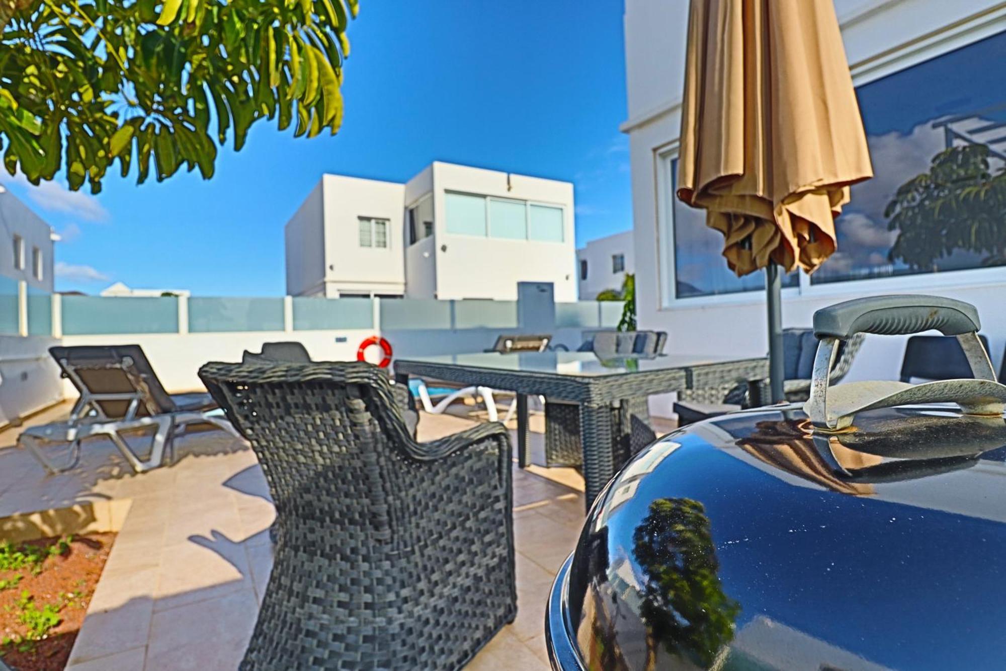 Villa Pousadoiro Playa Blanca  Exterior photo
