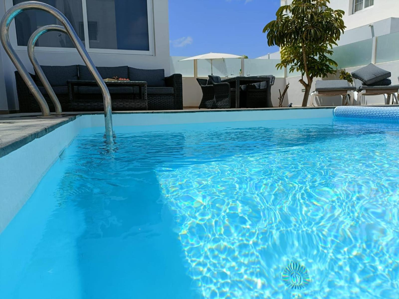 Villa Pousadoiro Playa Blanca  Exterior photo